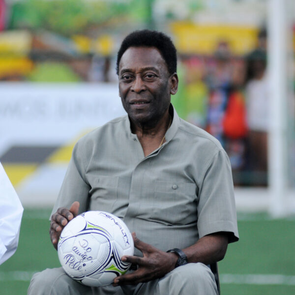 Braziliaanse voetballegende Pelé overleden