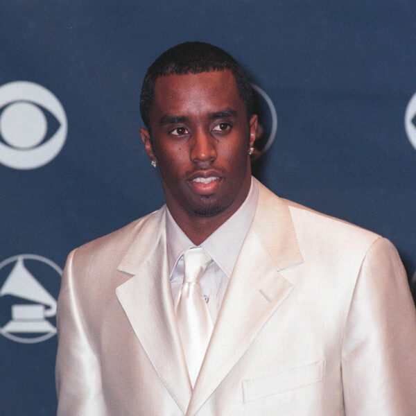 Diddy wéér aangeklaagd: vermeend slachtoffer zou tien jarig jongetje zijn