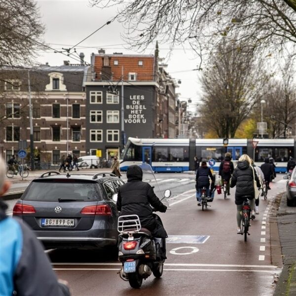 Dit verandert er voor jou in 2023: helmplicht, lachgasverbod en meer