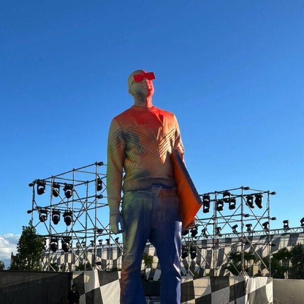 Virgil Abloh geëerd tijdens zijn laatste Louis Vuitton-modeshow