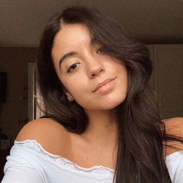 Zangeres en danseres Vivian kreeg kanker en een dwarslaesie: "Mijn droom viel in duigen"