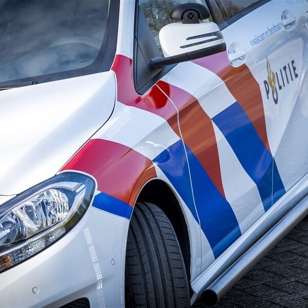 Wéér een woning beschoten in Rotterdam, ook explosief gevonden