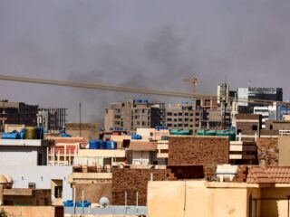 Buitenlandse Zaken bevestigt start evacuatie Nederlanders uit Soedan