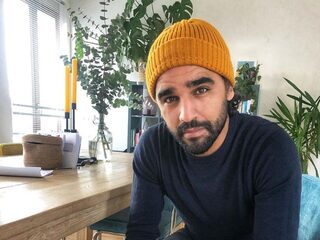 Abbie ging undercover bij 'homogenezers': "Het heeft zoveel psychische gevolgen"