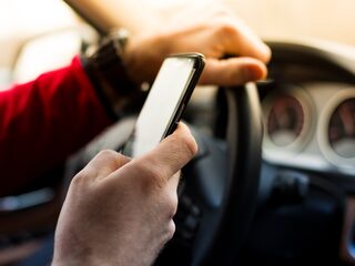 'Boetes voor verkeersovertredingen komend jaar fors omhoog'