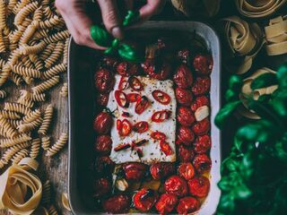 Deze supersimpele pasta met feta gaat viral op TikTok