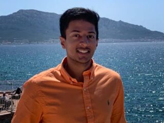 Tasien (22) haalde vijf universitaire diploma's in vier jaar