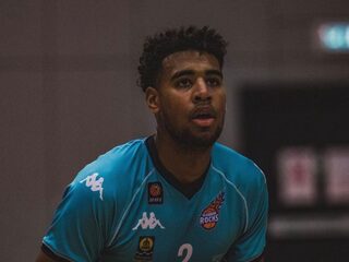 Basketballer Julius moest noodgedwongen verhuizen door racistische buren