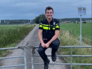 Thijs (28) is politieagent en zanger: "Je moet gewoon lekker jezelf zijn"