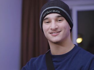 Oussama Ahammoud: "Door corona kan ik me volledig op muziek focussen"