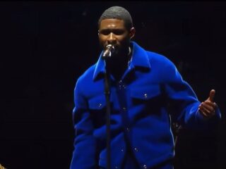 Usher haalt 1 aprilgrap uit met festivalpubliek: 'Laat je horen voor Beyoncé'