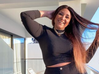 Saskia zet zich in tegen bodyshamen met docu 'Vet Tevreden'