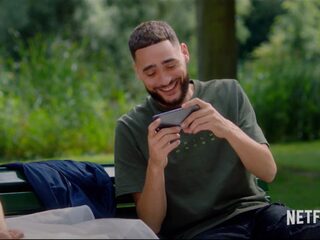 Yolanthe, Josylvio en Nienke Plas te zien in Nederlandse Netflix Original 'Just Say Yes'