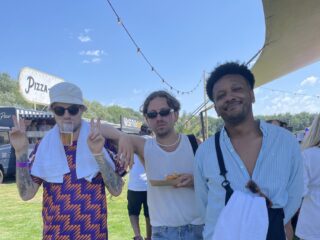 Dit zijn de meest vunzige ervaringen van festivalgangers: "Iemand bevredigde me backstage"