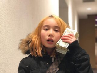 Lil Tay reageert op dat ze overleden zou zijn: "Ik ben niet dood"