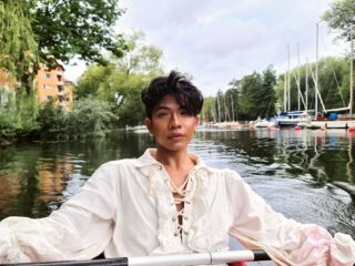 Hersenbloeding inspireerde Aarons coming out: "Bevrijdend om eindelijk mezelf te zijn"