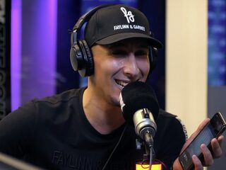 Jawad a.k.a. Sloegie roast Andy van der Meijde in sessie bij Yous!