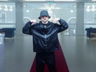 Kevin dropt one-take clip bij slowflowhit 'Fisherman'