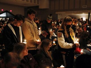 3 doden en 8 gewonden bij school shooting in de VS, jongen (15) opgepakt