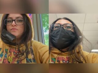 Amerikaanse moeder verkleedt zich als 13-jarige dochter en gaat naar haar school