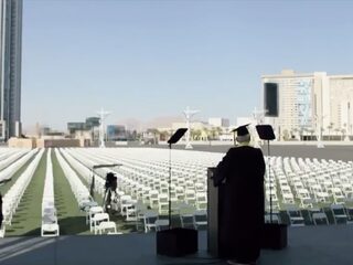 Indrukwekkende anti-wapencampagne: speech voor 3044 lege stoelen