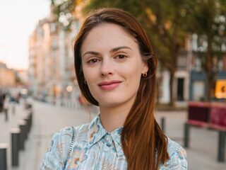 Natasha over seksuele intimidatie op werkvloer: "Ik kreeg appjes als: 'Ik wil je neuken'"