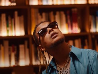 Ronnie Flex viert succes van 'Damage' met Noa Lang: "Certified hit record"