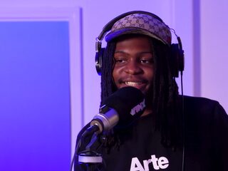 WAWA performt nieuwe tune 'In De Ochtend'