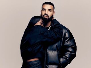 Drake deelt alternatieve albumcovers van 'Certified Lover Boy'