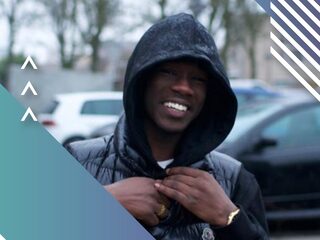 Bully (17) pakt honderdduizenden streams met zijn feel good-drill