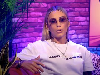 Latu in de Lobi Lounge: "Ik heb een bedpartnerlijst"