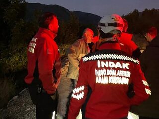 Dronken 'vermiste' man helpt urenlang mee aan zoektocht naar zichzelf