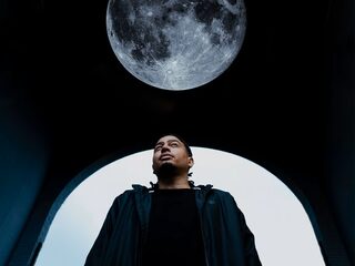 Fresku dropt gloednieuw album 'In de Lucht Deel 1' op zijn verjaardag