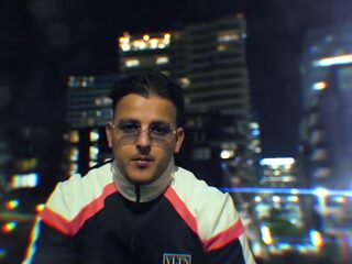 Ashafar verlaat Hella Cash en gaat verder als independent artiest