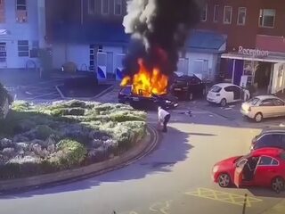 Taxichauffeur sluit aanslagpleger op in auto en voorkomt bloedbad in Liverpool