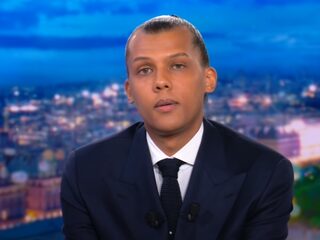 Stromae verrast met nieuwe single over eenzaamheid tijdens live tv-interview