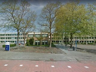 18-jarige vrouw aangehouden voor bedreigingen docent Emmauscollege Rotterdam