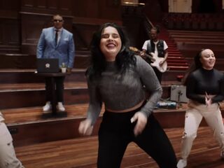 Numidia beweegt 'Hemel en Aarde' op afropopversie van Edsilia Rombley's hit