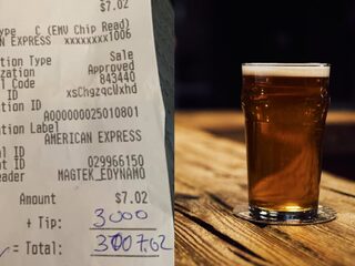 Man geeft $3000 'coronafooi' in restaurant: "Succes met de sluiting"