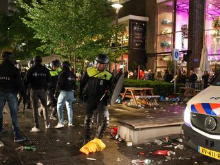 72 relschoppers gearresteerd in Rotterdam na verlies Feyenoord in Conference League-finale