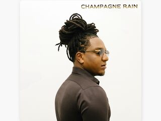 Gevoelige Jonna Fraser op nieuwe album 'Champagne Rain'