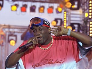 Permanente muurschildering van Def Rhymz is af: "Heel speciaal wat hier is neergezet"