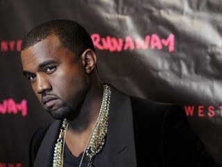 Kanye West claimt klaar te zijn met antisemitisme: "Wil de wereld weer redden"