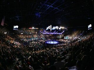 UFC plant event voor april in volgepakt stadion