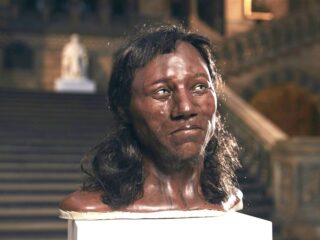 Oermens in Nederland had zwarte huidskleur en lichte ogen