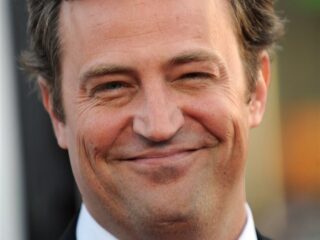 Moeder van Matthew Perry denkt dat hij zijn dood aan zag komen