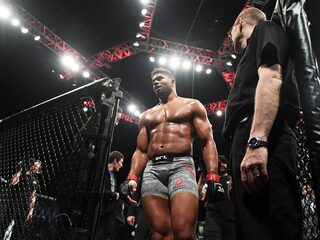 Alistair Overeem keert terug met titelgevecht tegen Rico Verhoeven