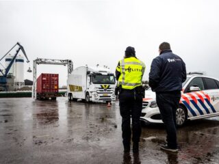 Politie treft 300 kilo cocaïne aan op boot in Zeeland