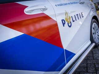 Man schiet vrouw te hulp bij auto-ongeluk in Rotterdam, raakt zelf zwaargewond