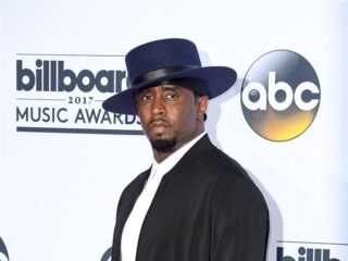 Diddy's team beschuldigt overheid van samenspannen met de media: "Zoveel mogelijk media-aandacht"